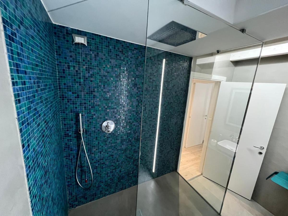 Larius Apartment Como Exterior photo