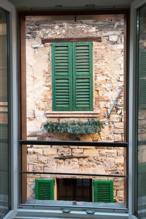 Larius Apartment Como Exterior photo